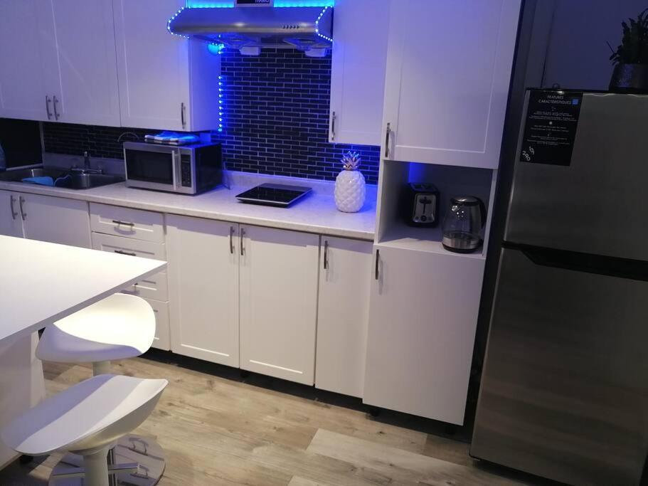 Cozy Nest Basement Unit Apartment Hamilton Bagian luar foto